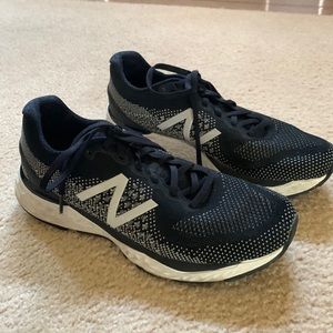 New Balance 880v10 sneakers.